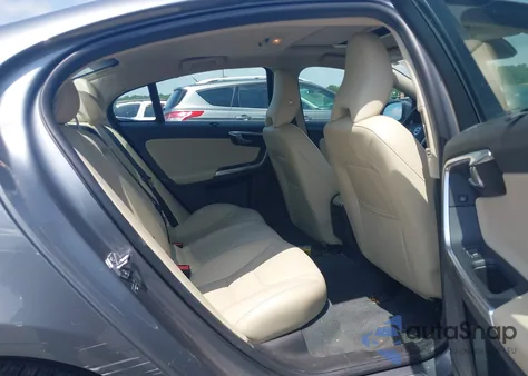 2018 Volvo S60 Inscription T5 z USA, uszkodzony, nr VIN LYV402TKXJB174267